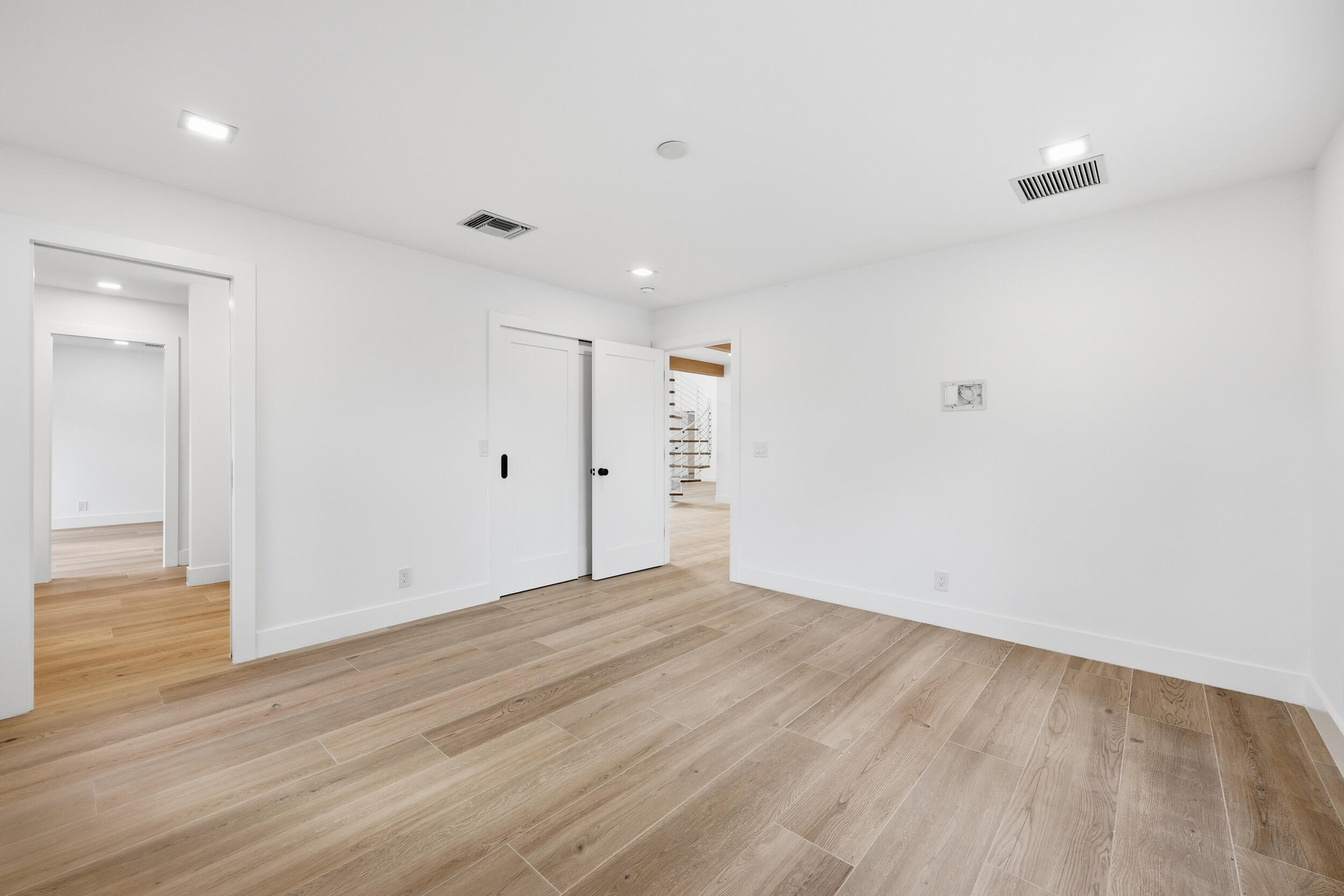 EASTPOINTE COUNTRY CLUB 7 - Residential