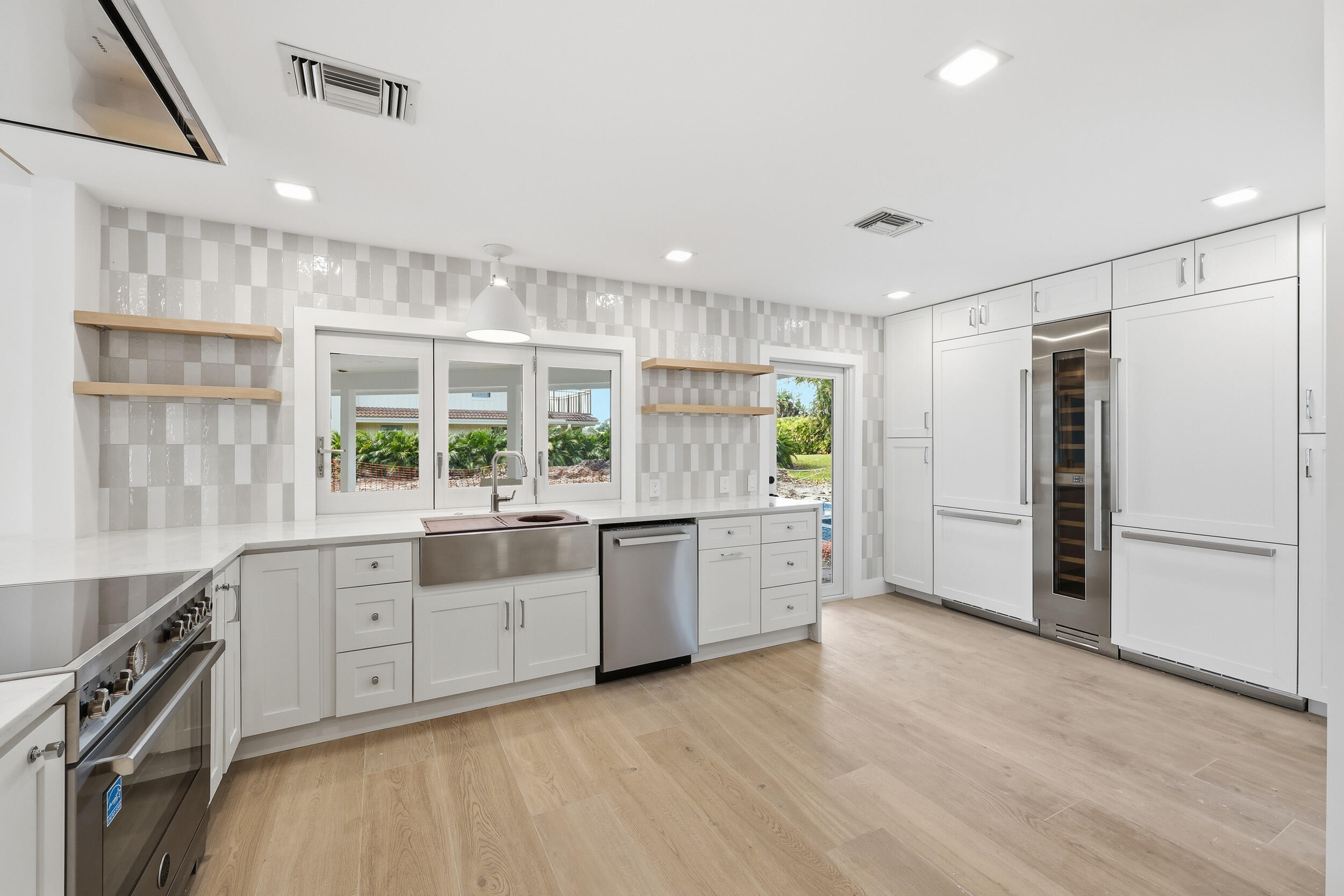 EASTPOINTE COUNTRY CLUB 7 - Residential