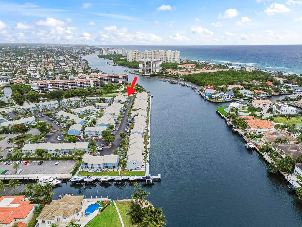 Photo of 866 E Jeffery Street, Boca Raton, FL 33487 (MLS # R11157162)