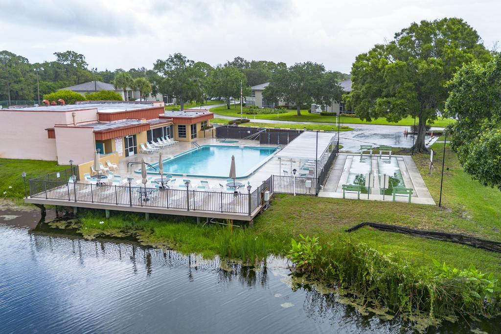 VISTA ST LUCIE - Residential