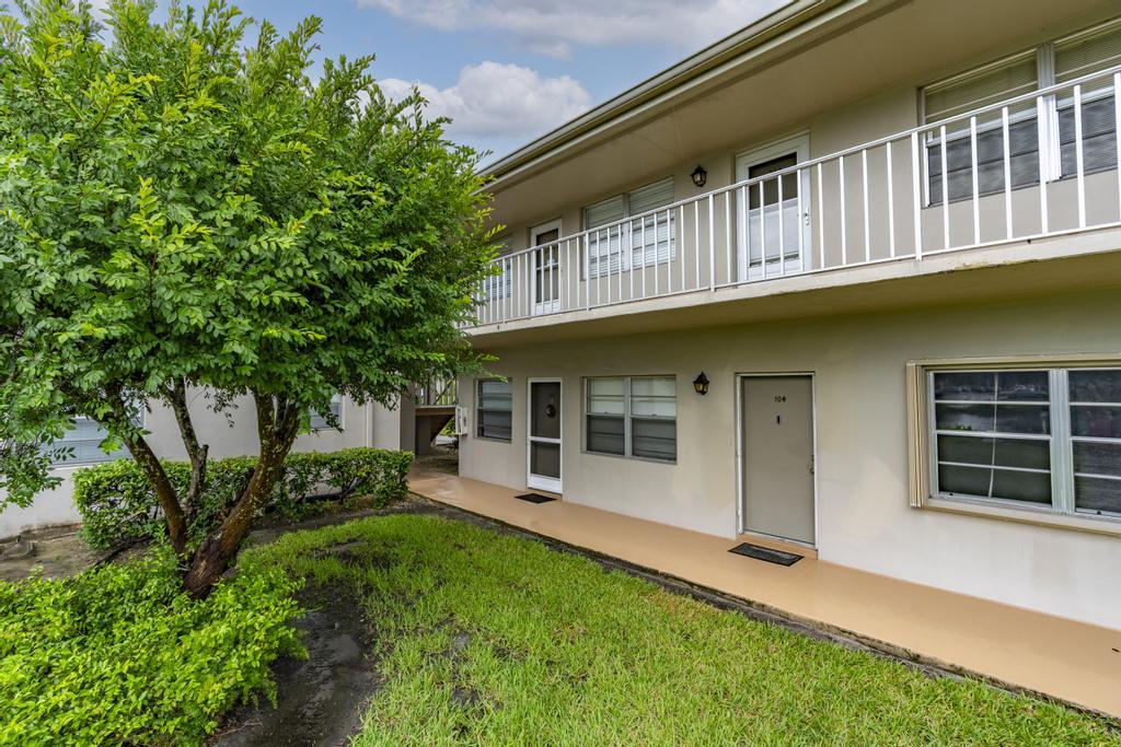 VISTA ST LUCIE - Residential
