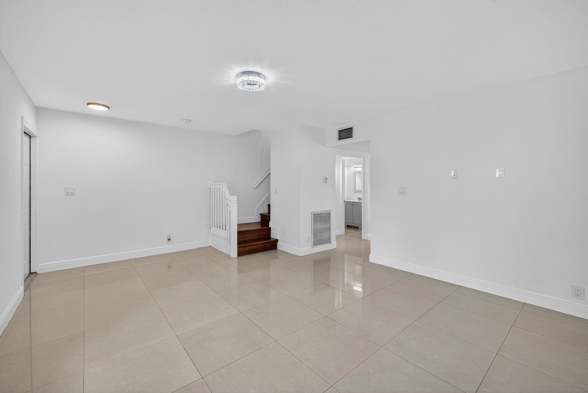 Greenbrier Dev Add 1 - Residential Lease