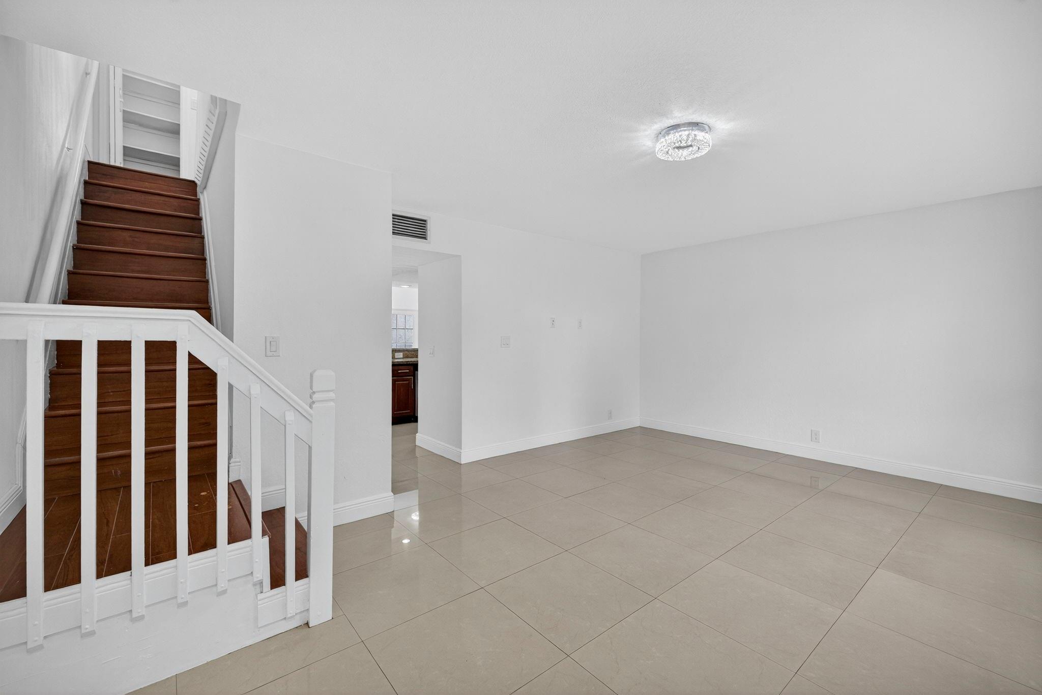 Greenbrier Dev Add 1 - Residential Lease