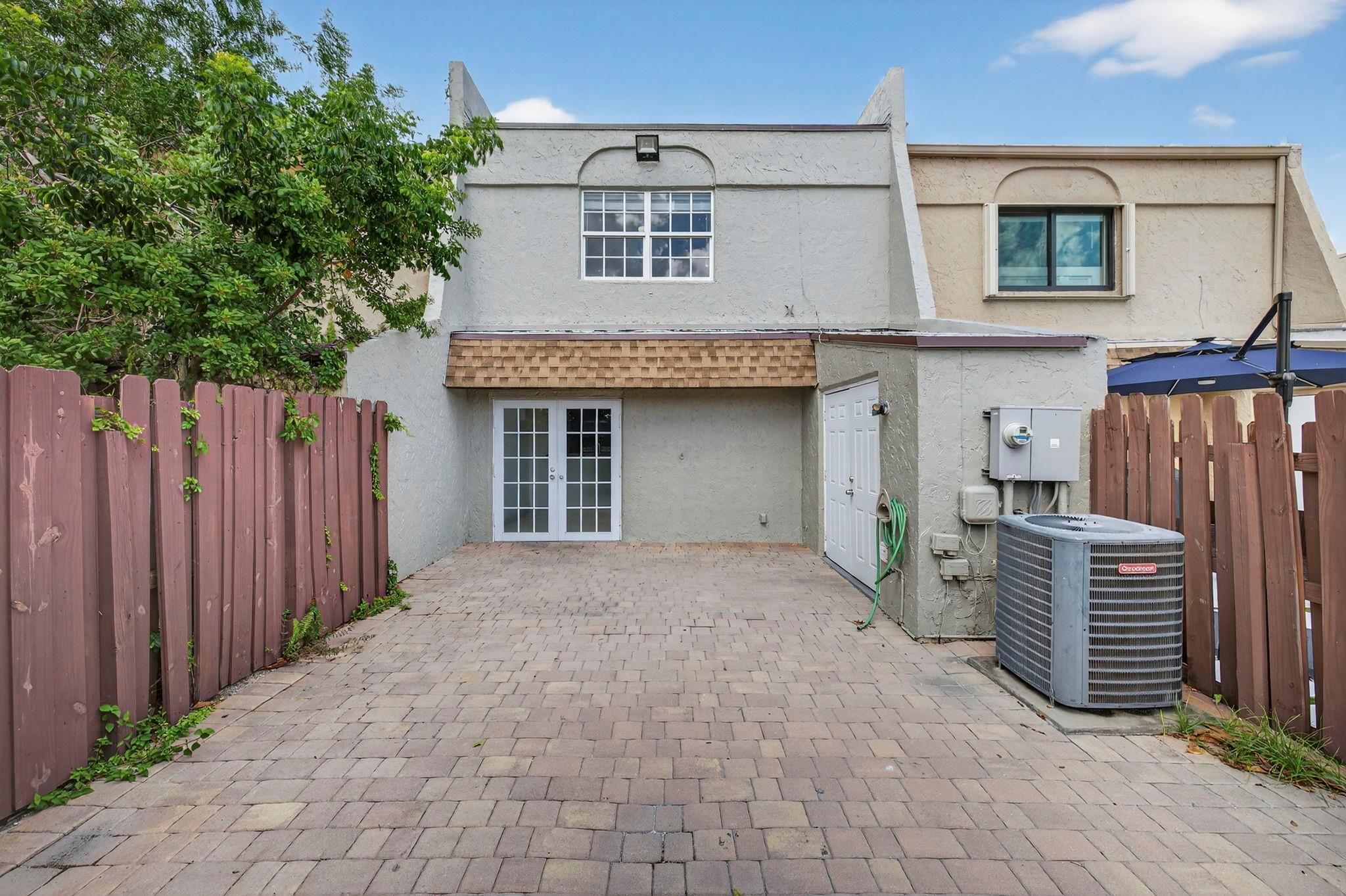 Greenbrier Dev Add 1 - Residential Lease