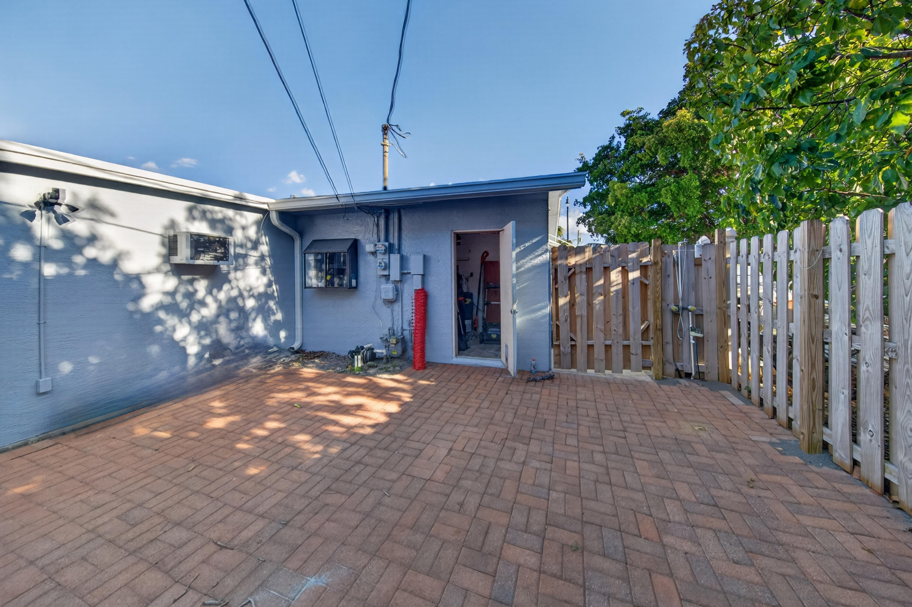 Cresthaven - Residential