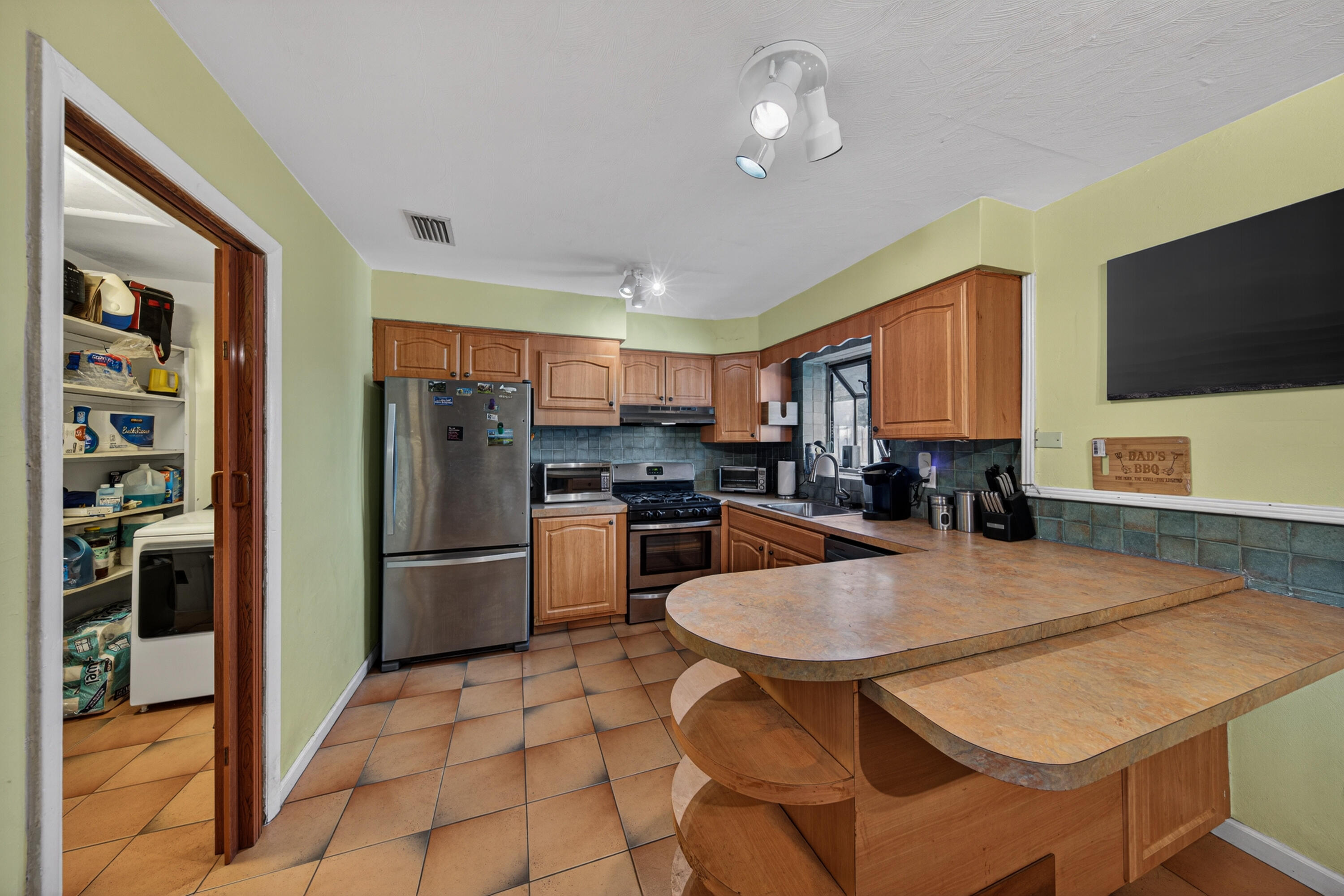 Cresthaven - Residential