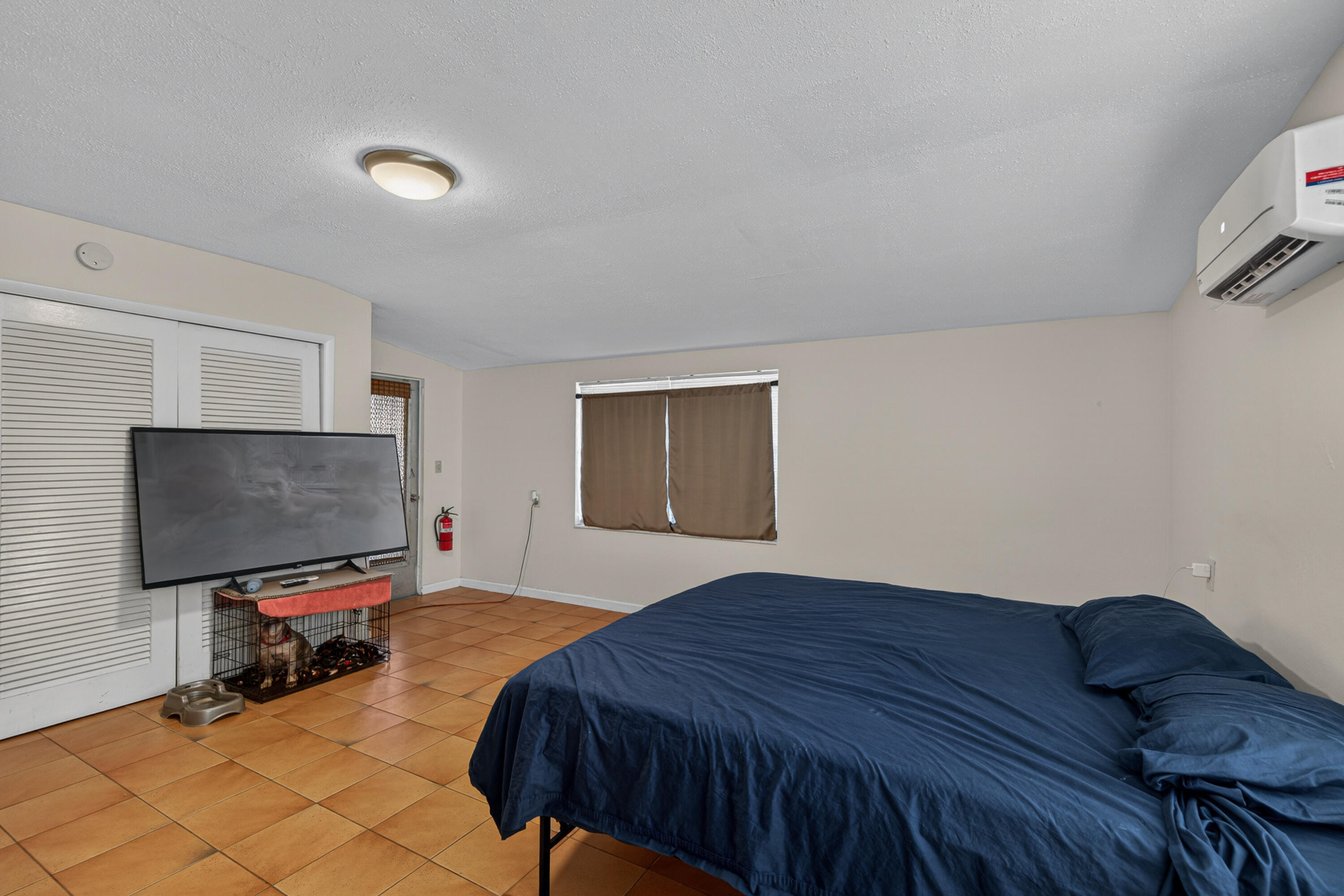 Cresthaven - Residential