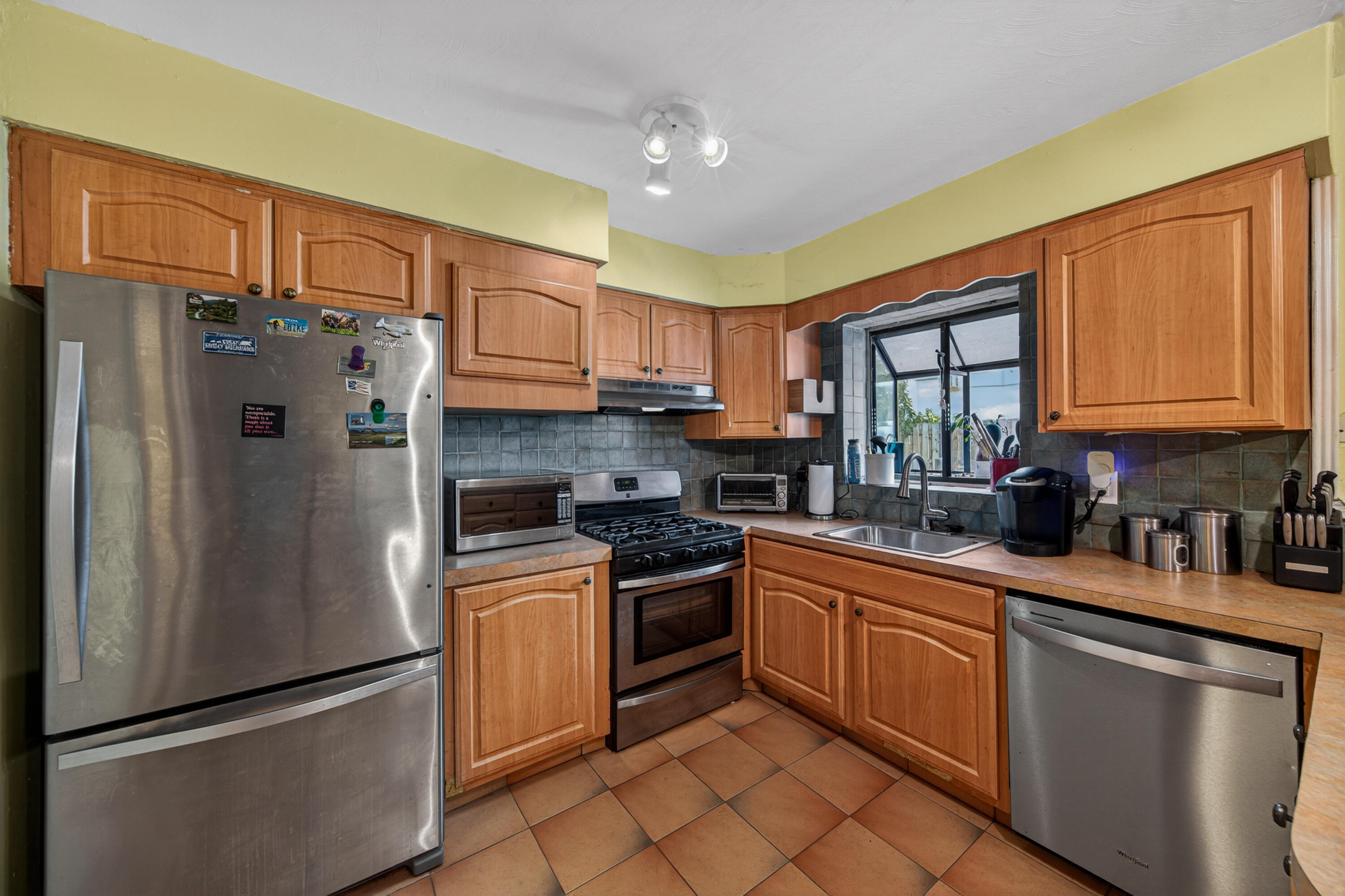 Cresthaven - Residential