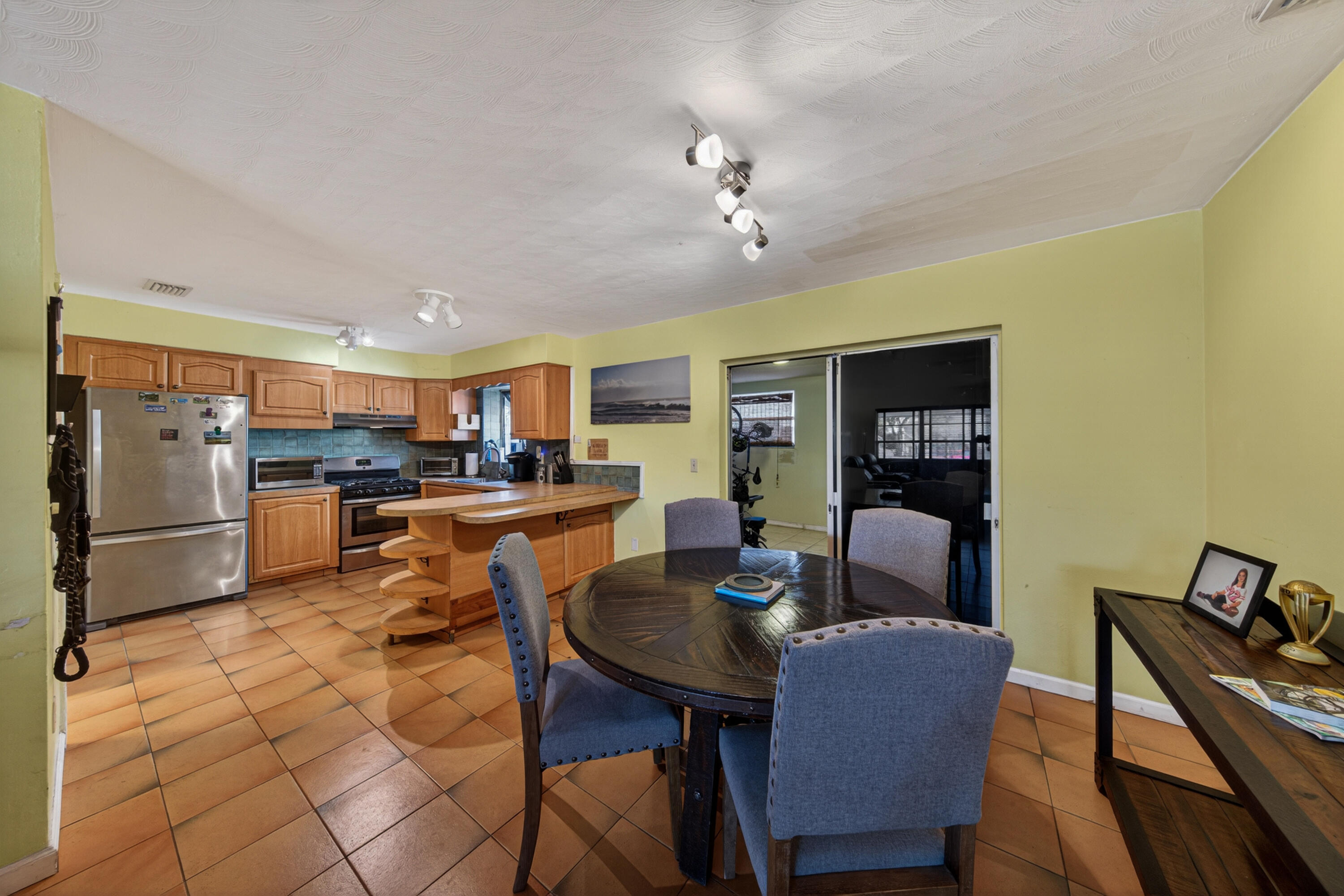 Cresthaven - Residential