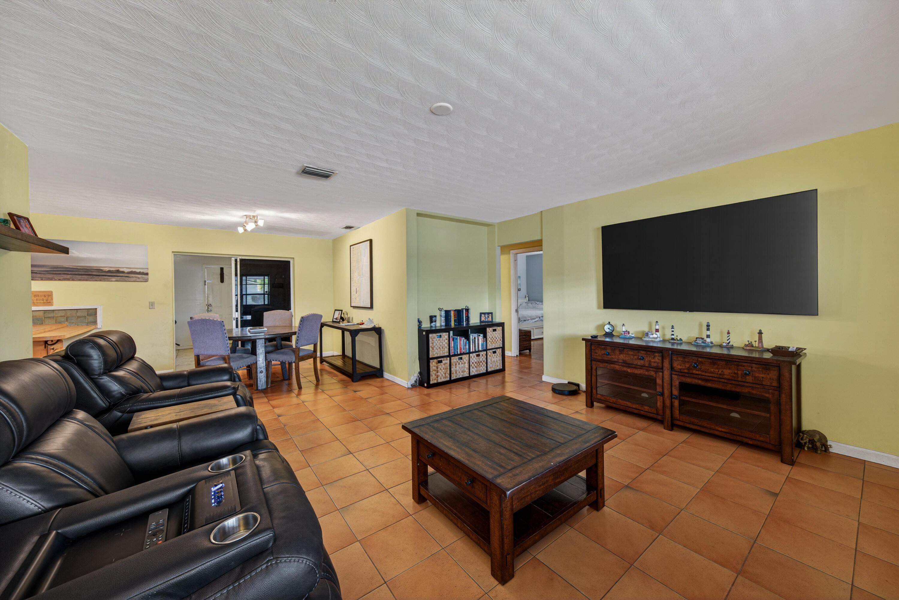 Cresthaven - Residential