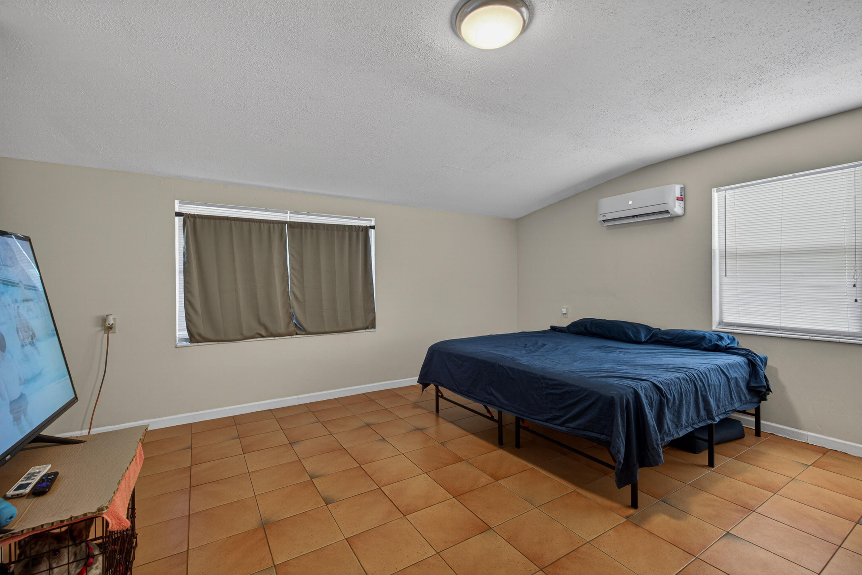 Cresthaven - Residential