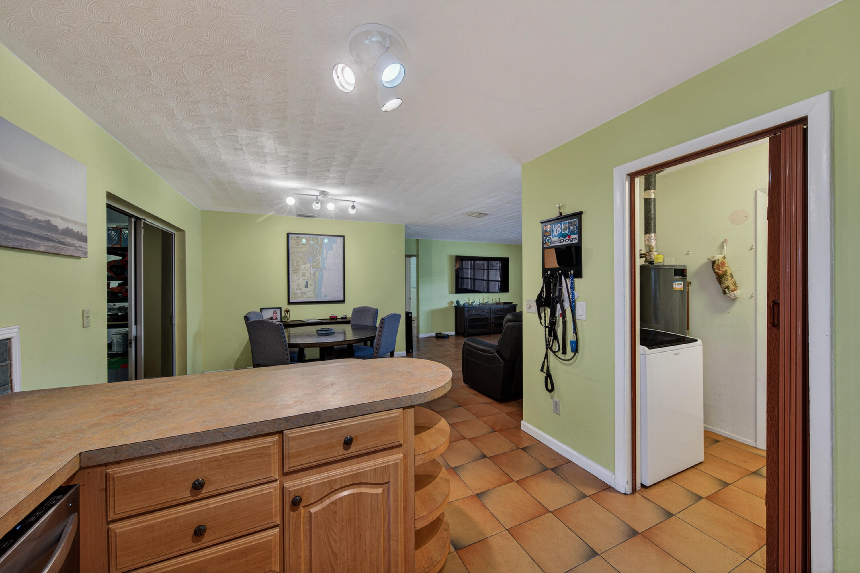 Cresthaven - Residential