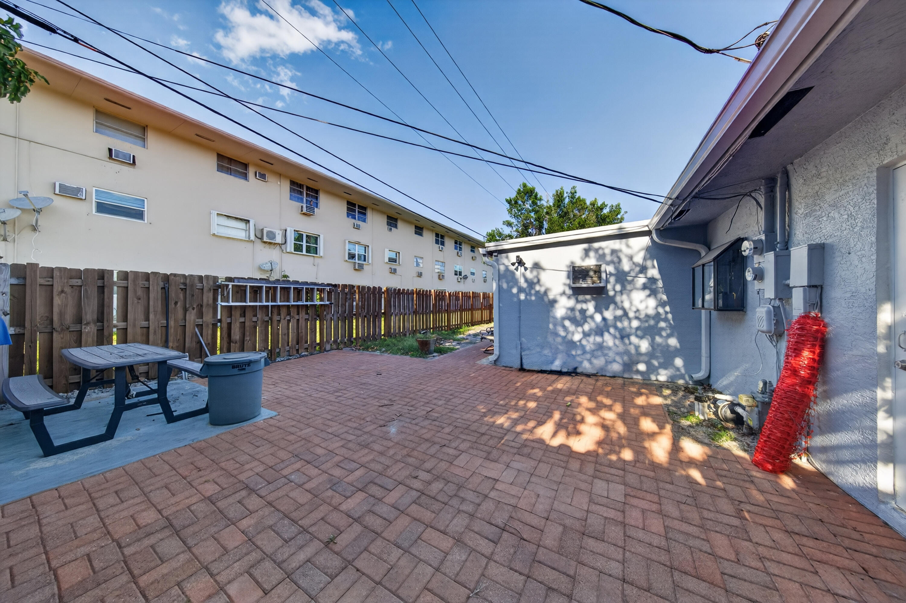 Cresthaven - Residential