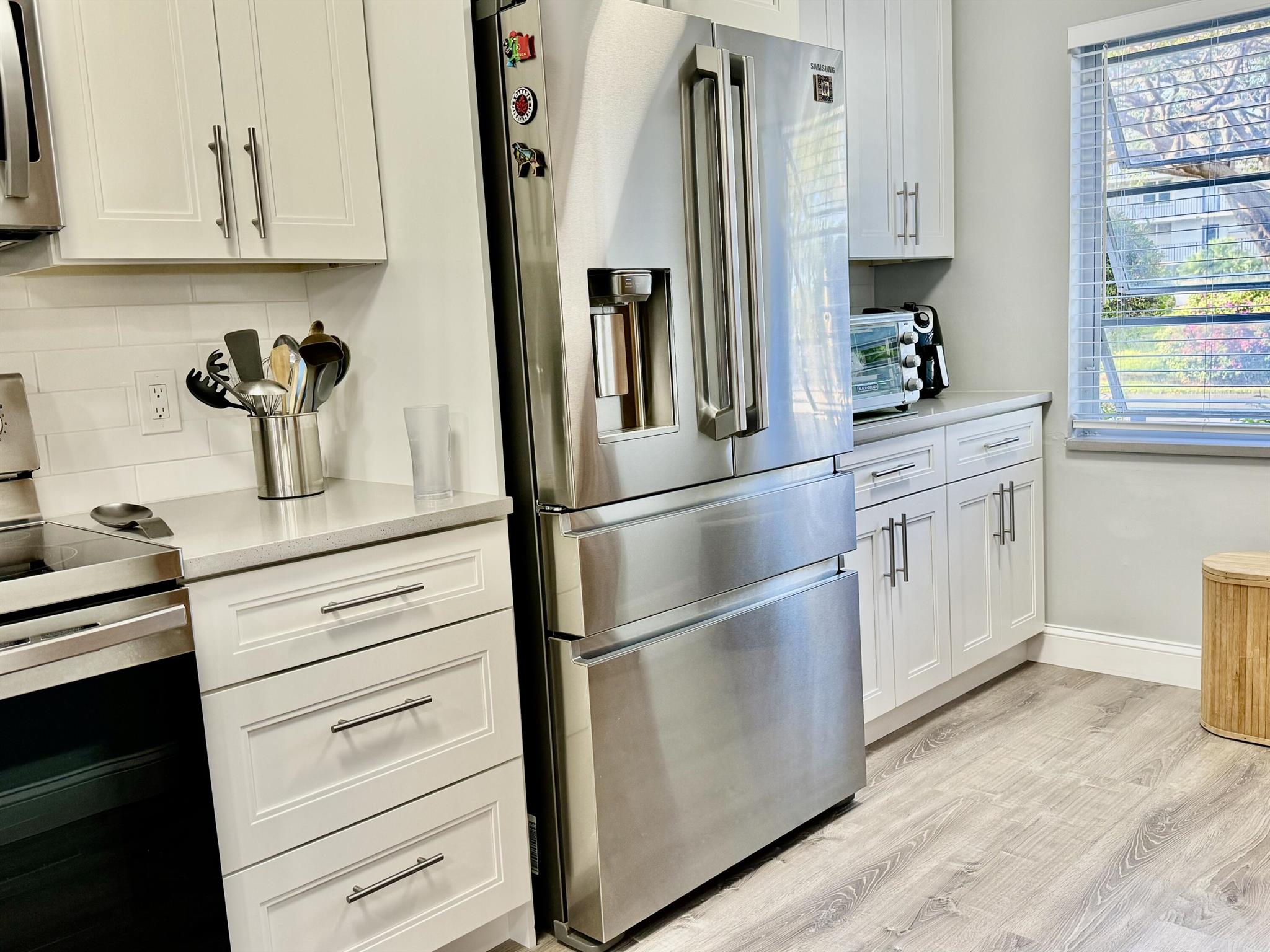 VILLAGES OF ORIOLE DEAUVILLE CONDO - Residential Lease