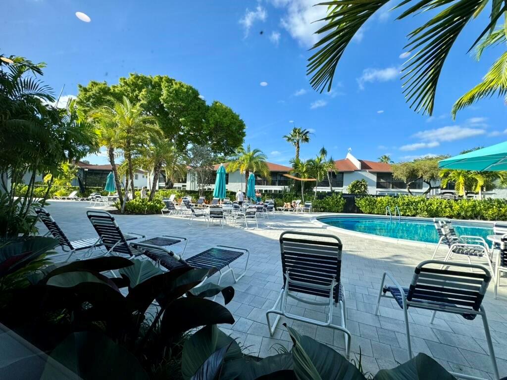 VILLAGES OF ORIOLE DEAUVILLE CONDO - Residential Lease