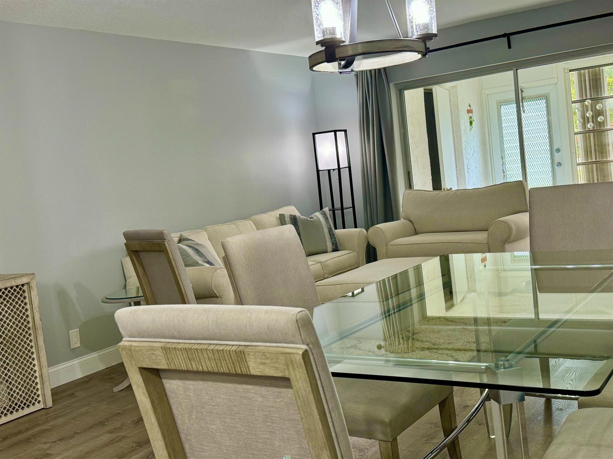 VILLAGES OF ORIOLE DEAUVILLE CONDO - Residential Lease