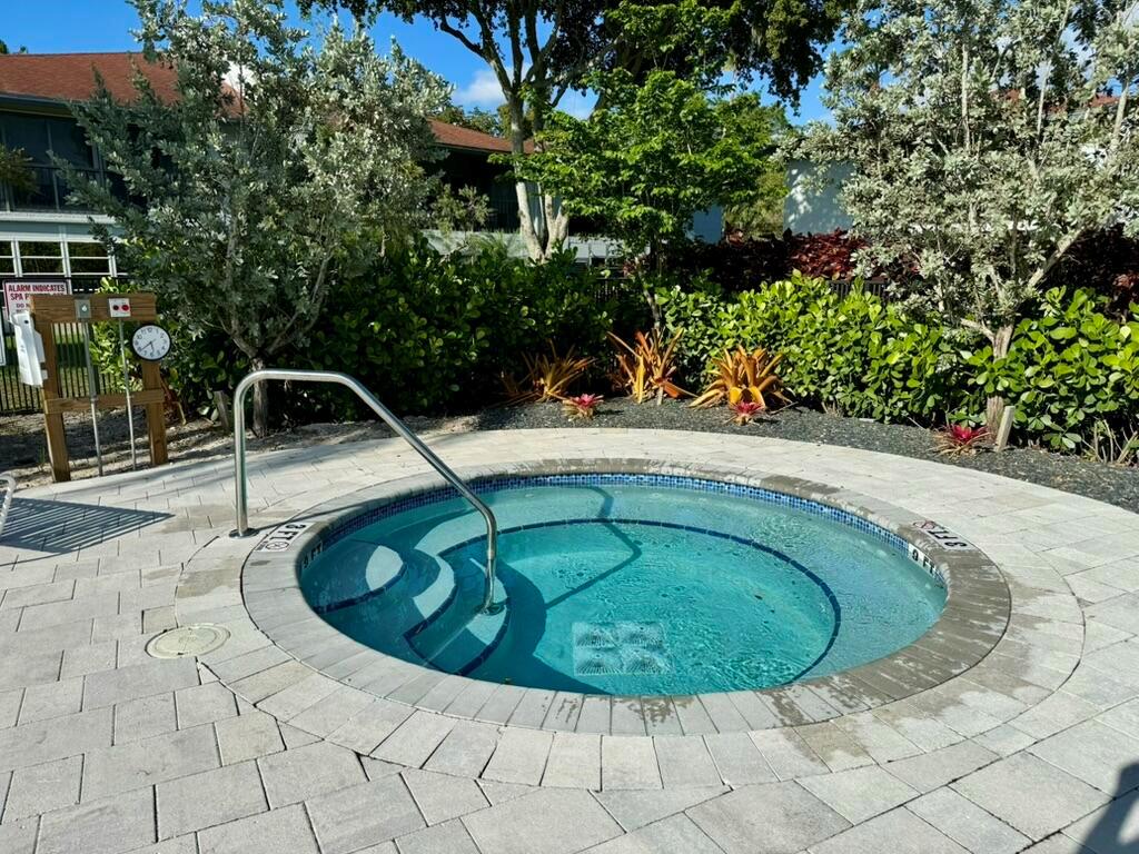 VILLAGES OF ORIOLE DEAUVILLE CONDO - Residential Lease