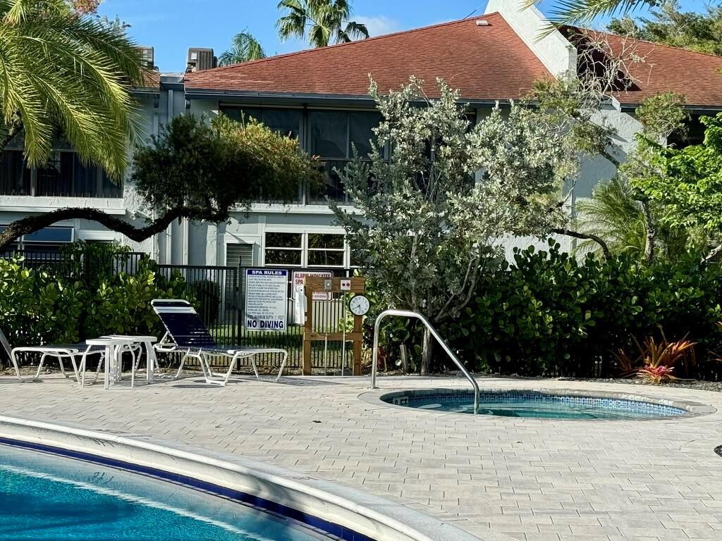 VILLAGES OF ORIOLE DEAUVILLE CONDO - Residential Lease