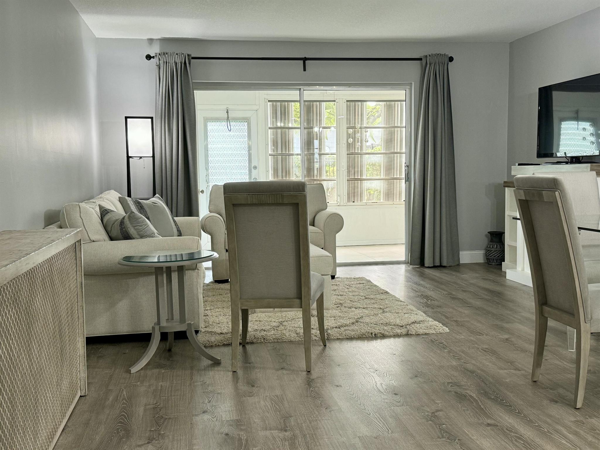 VILLAGES OF ORIOLE DEAUVILLE CONDO - Residential Lease