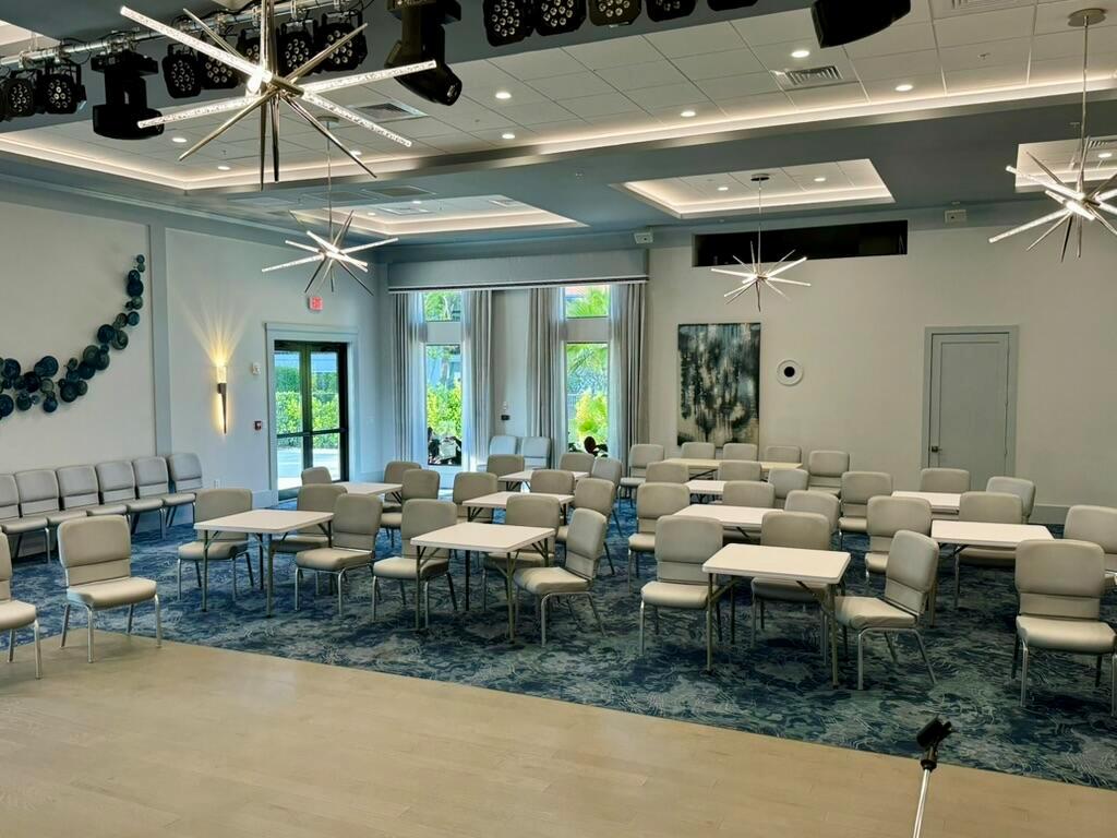 VILLAGES OF ORIOLE DEAUVILLE CONDO - Residential Lease