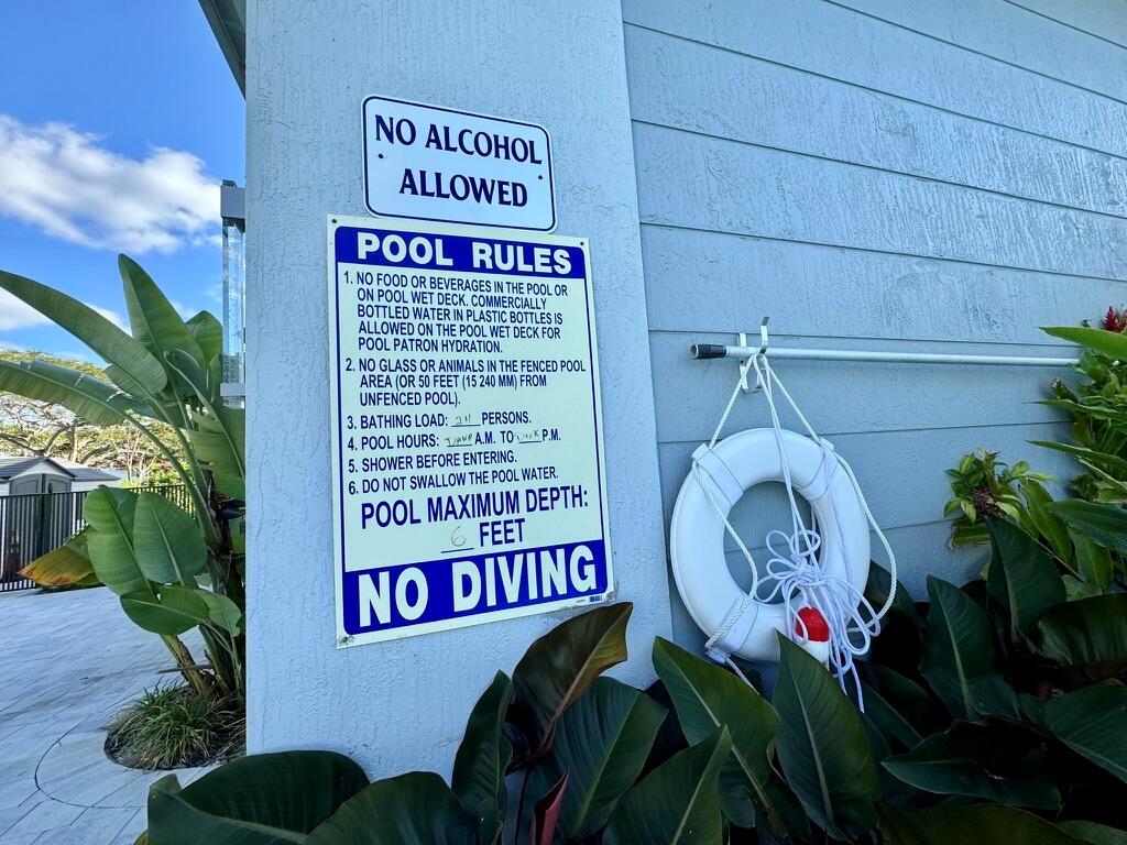 VILLAGES OF ORIOLE DEAUVILLE CONDO - Residential Lease