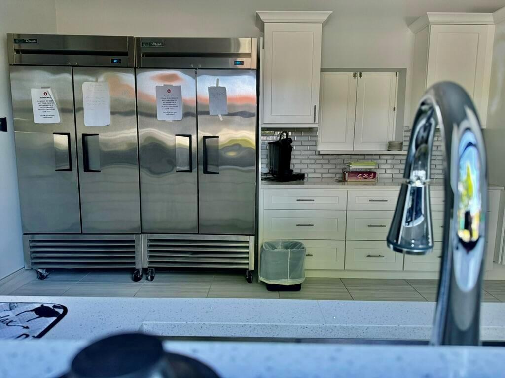 VILLAGES OF ORIOLE DEAUVILLE CONDO - Residential Lease