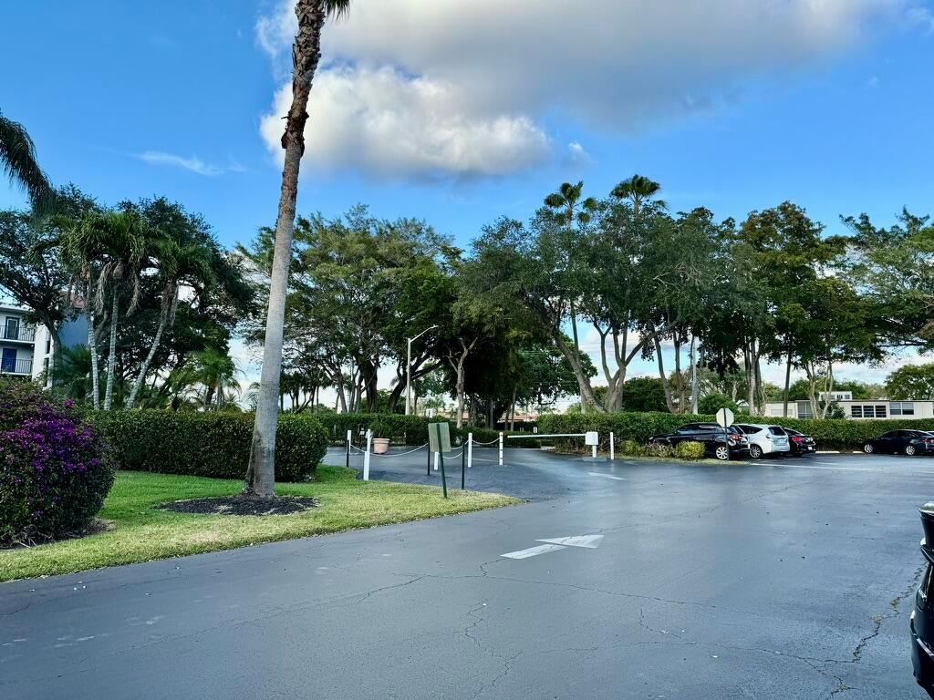 VILLAGES OF ORIOLE DEAUVILLE CONDO - Residential Lease