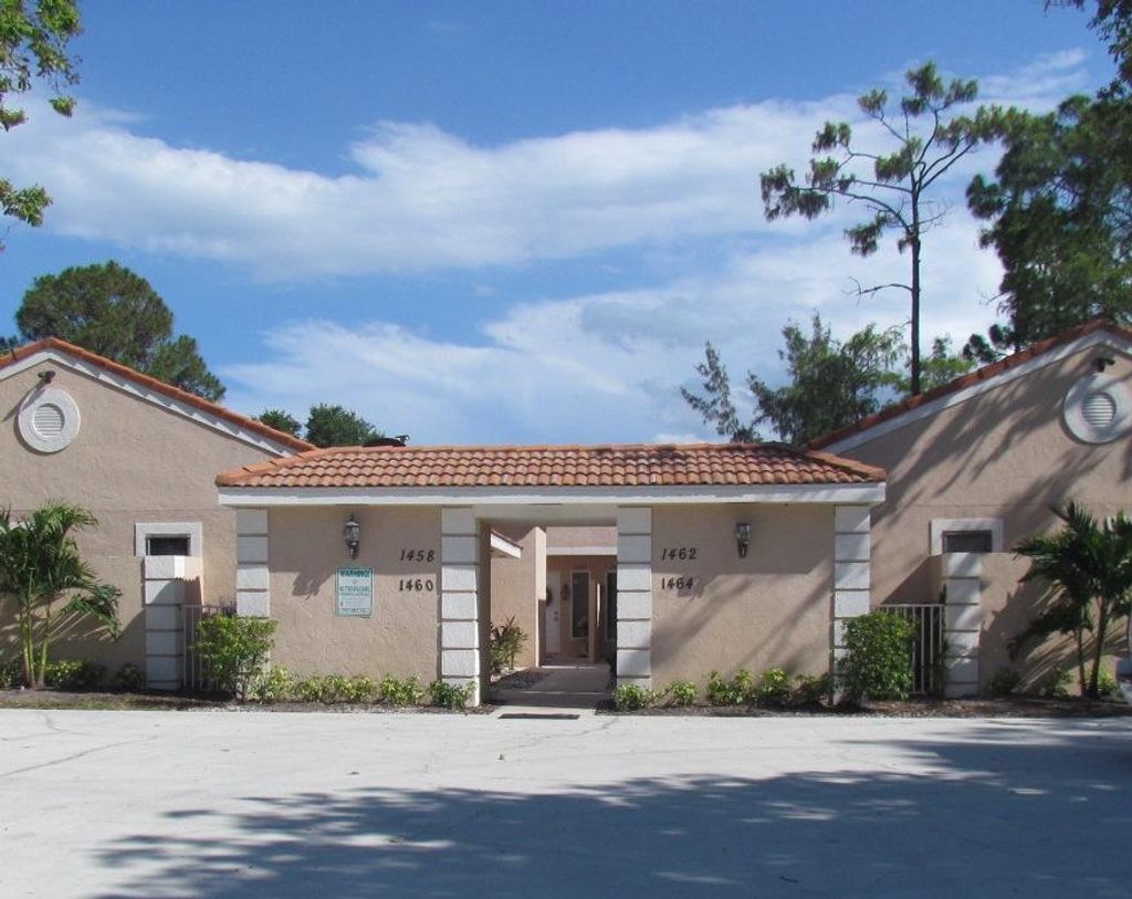 Photo of 1458 Hawthorne Place #1458, Wellington, FL 33414 (MLS # R11016286)