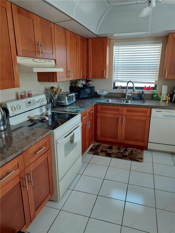 TOWNE GREENE CONDO - Residential