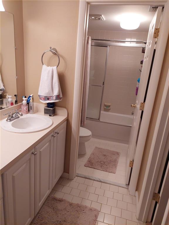 TOWNE GREENE CONDO - Residential