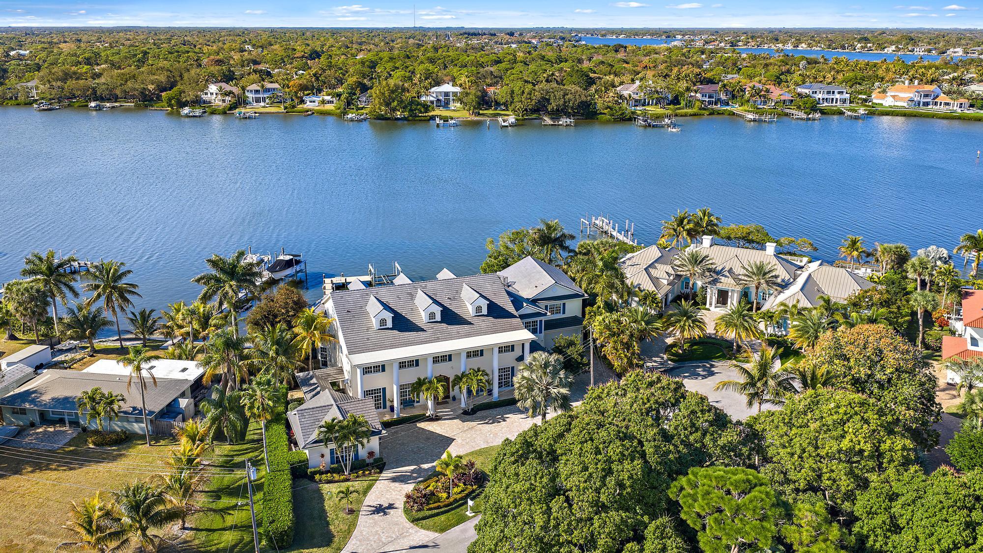 PALM POINT - Residential