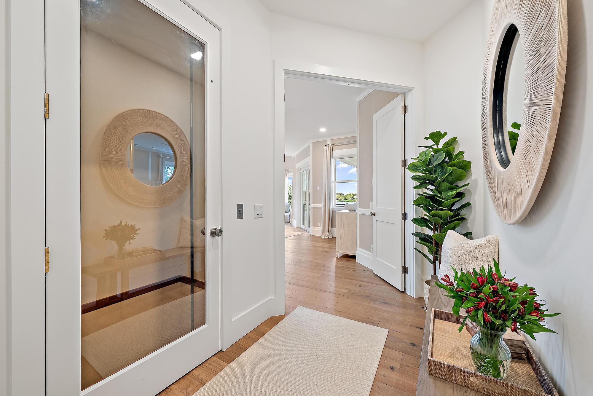 PALM POINT - Residential