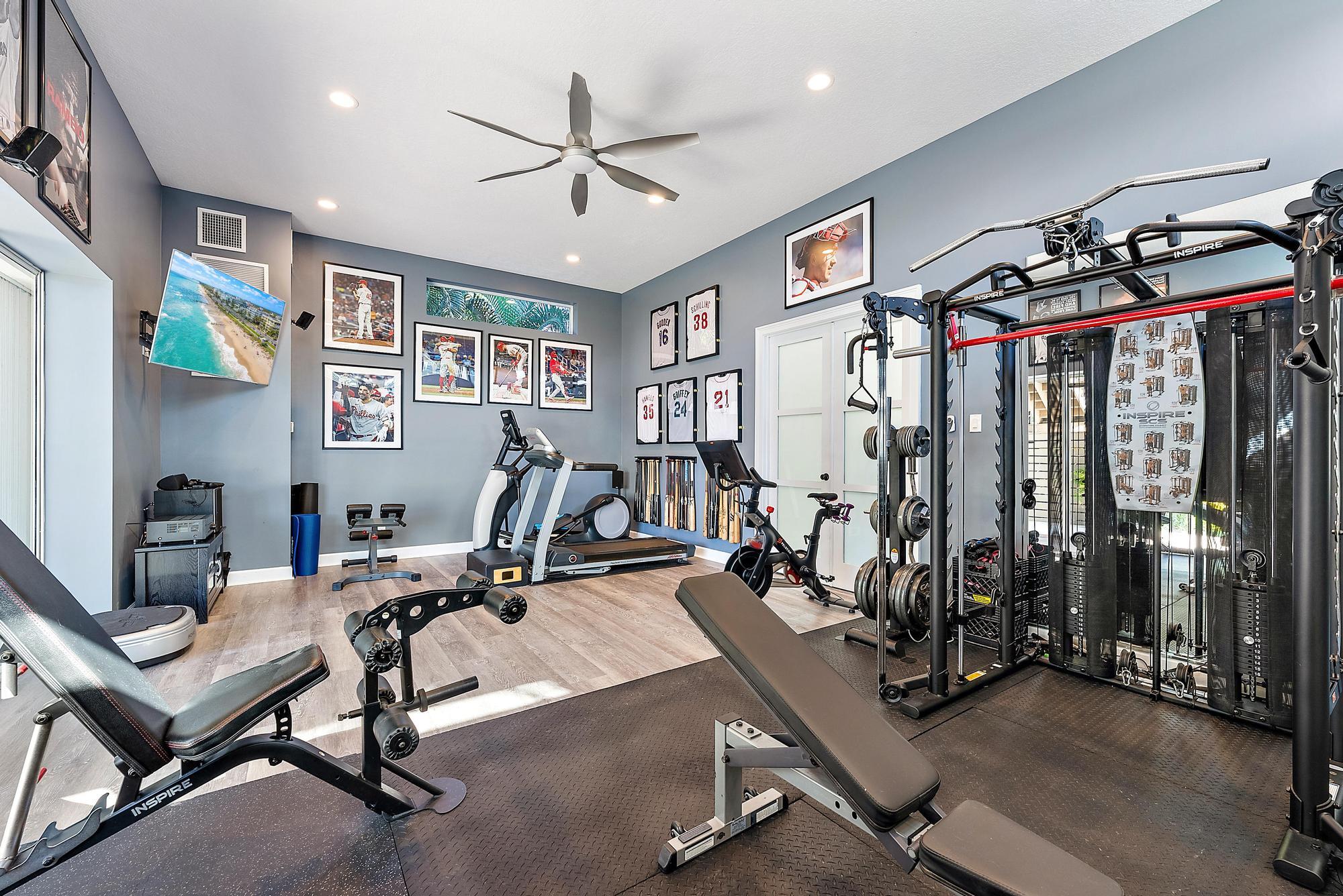 PALM POINT - Residential