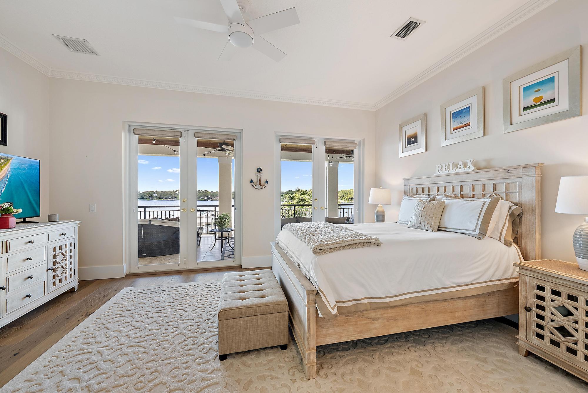 PALM POINT - Residential