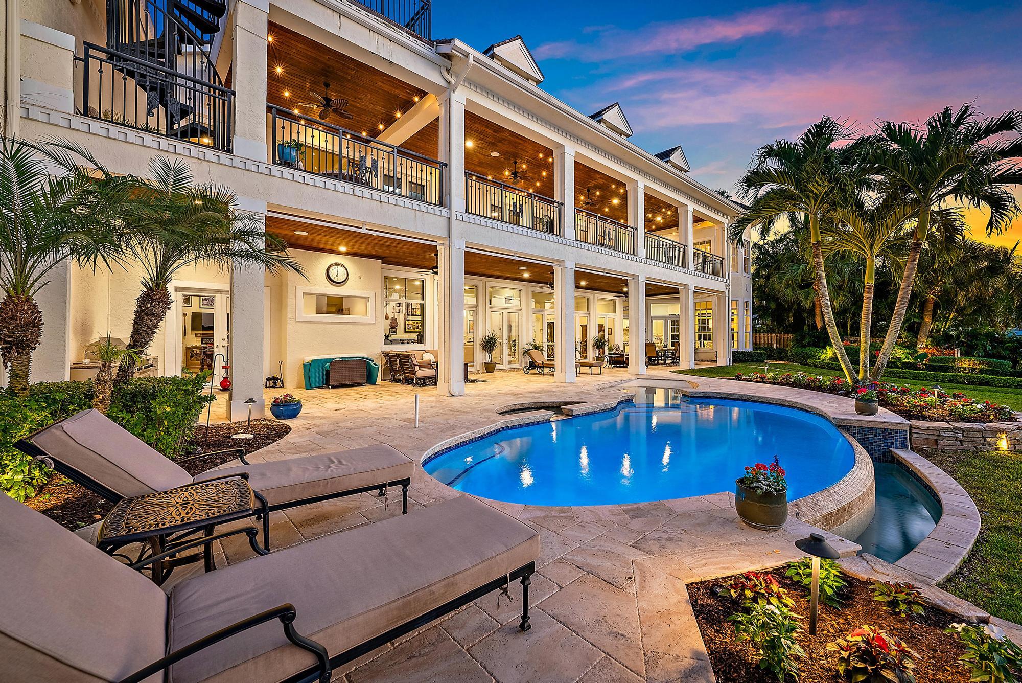 PALM POINT - Residential