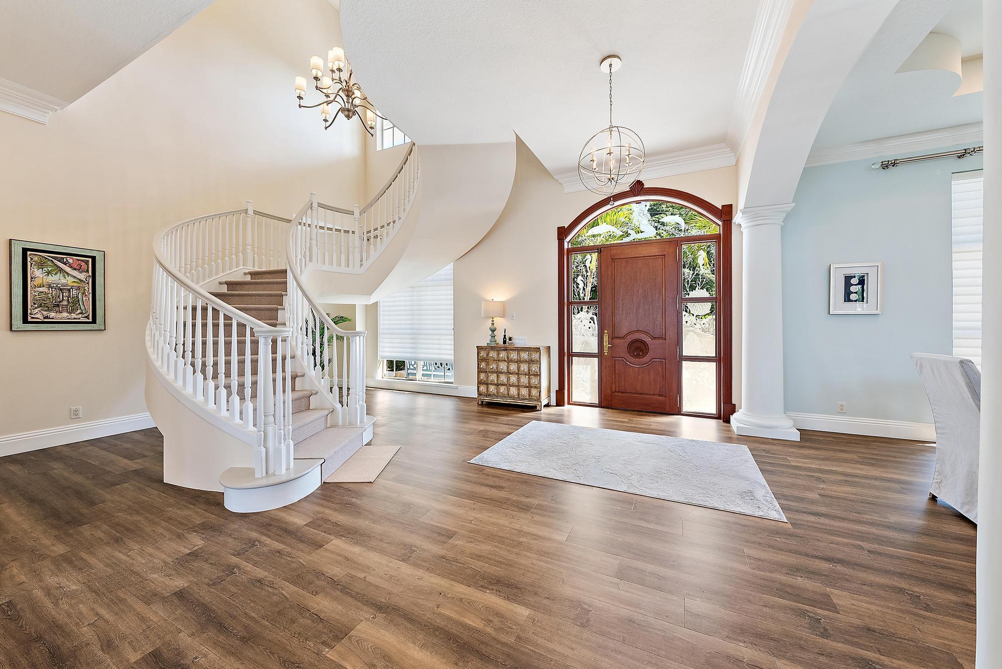 PALM POINT - Residential