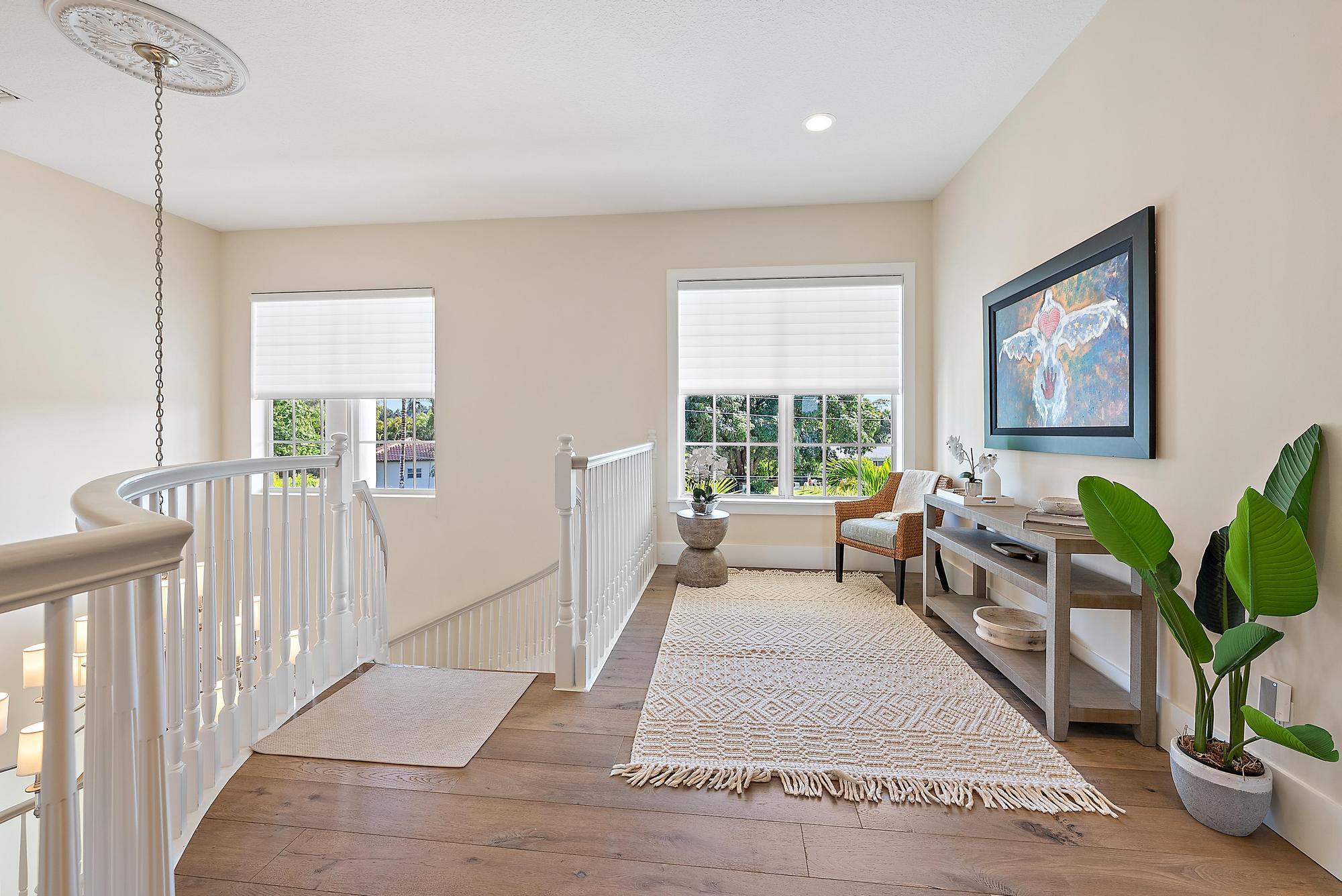 PALM POINT - Residential