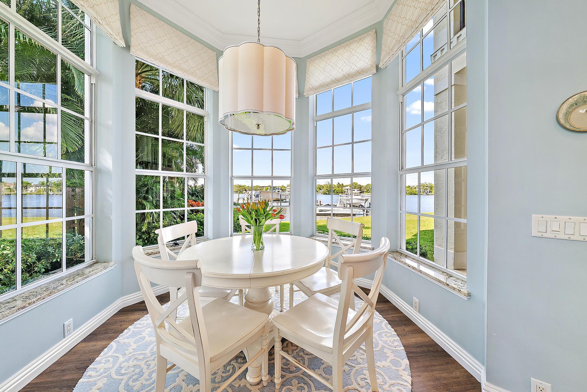 PALM POINT - Residential