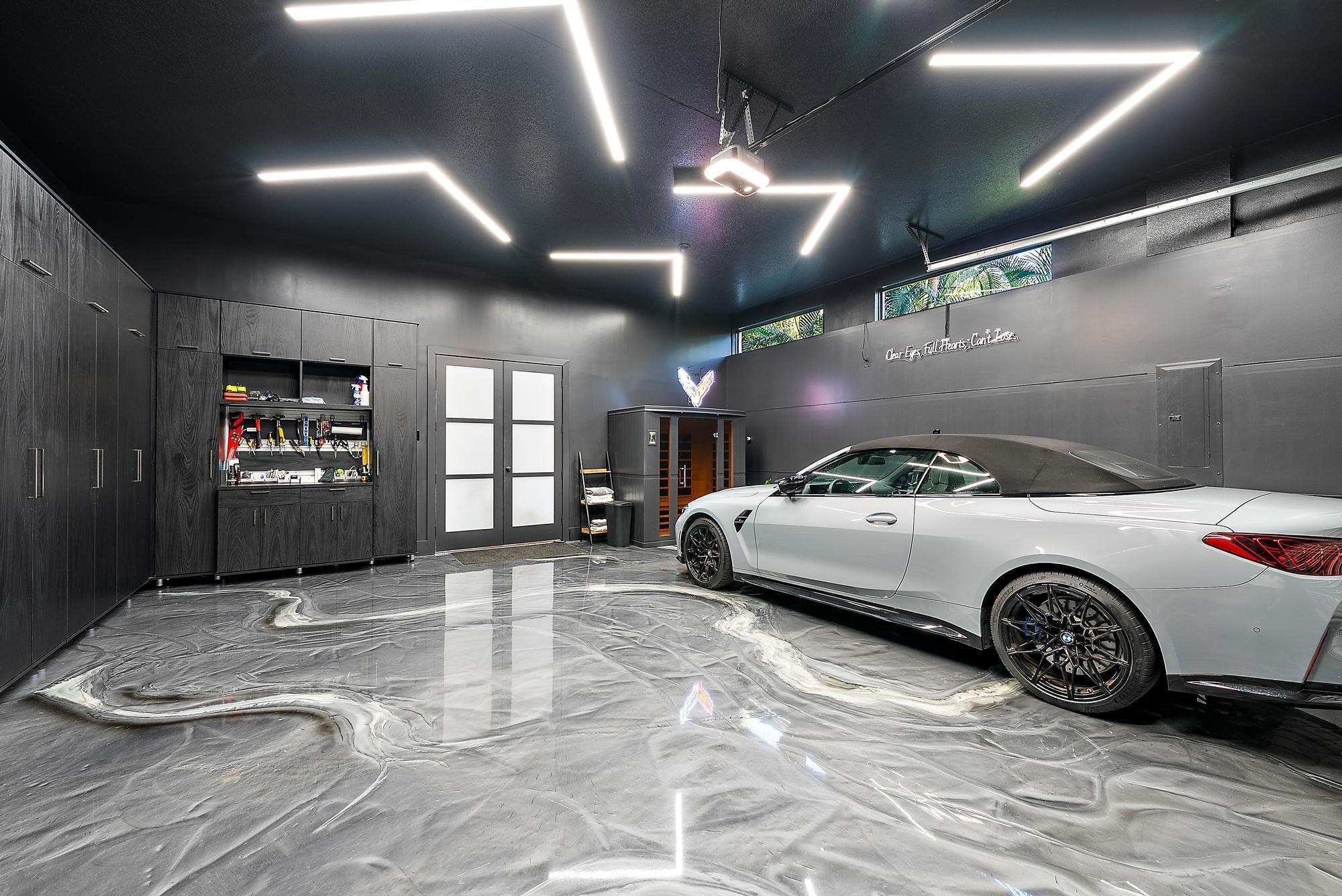 PALM POINT - Residential