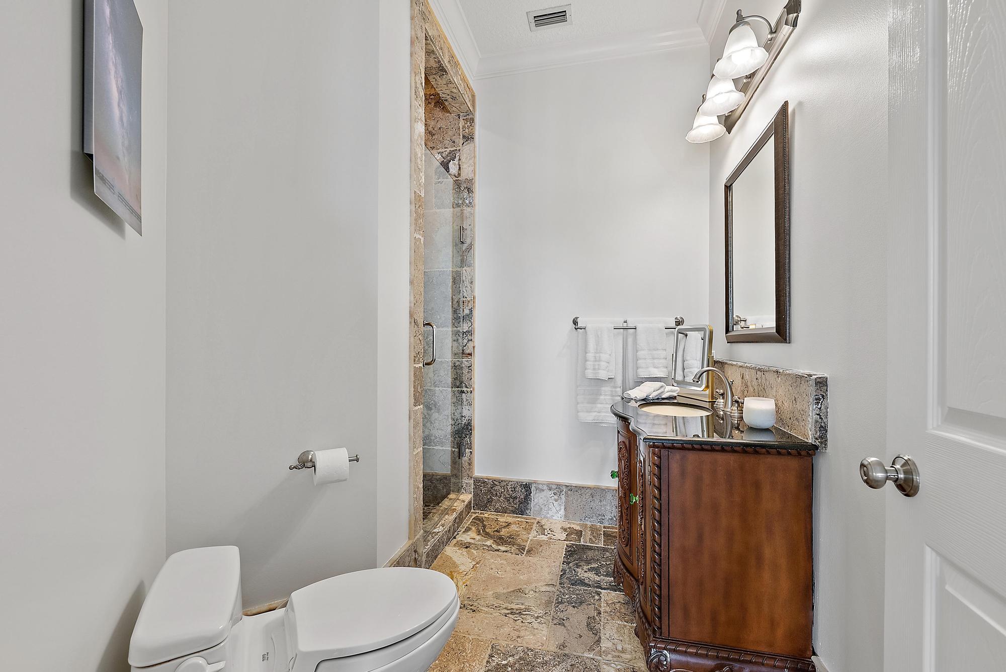 PALM POINT - Residential