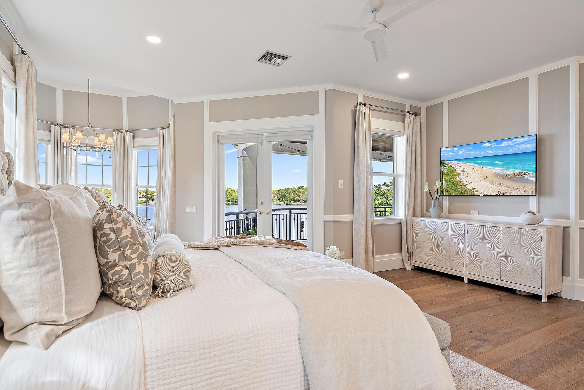 PALM POINT - Residential