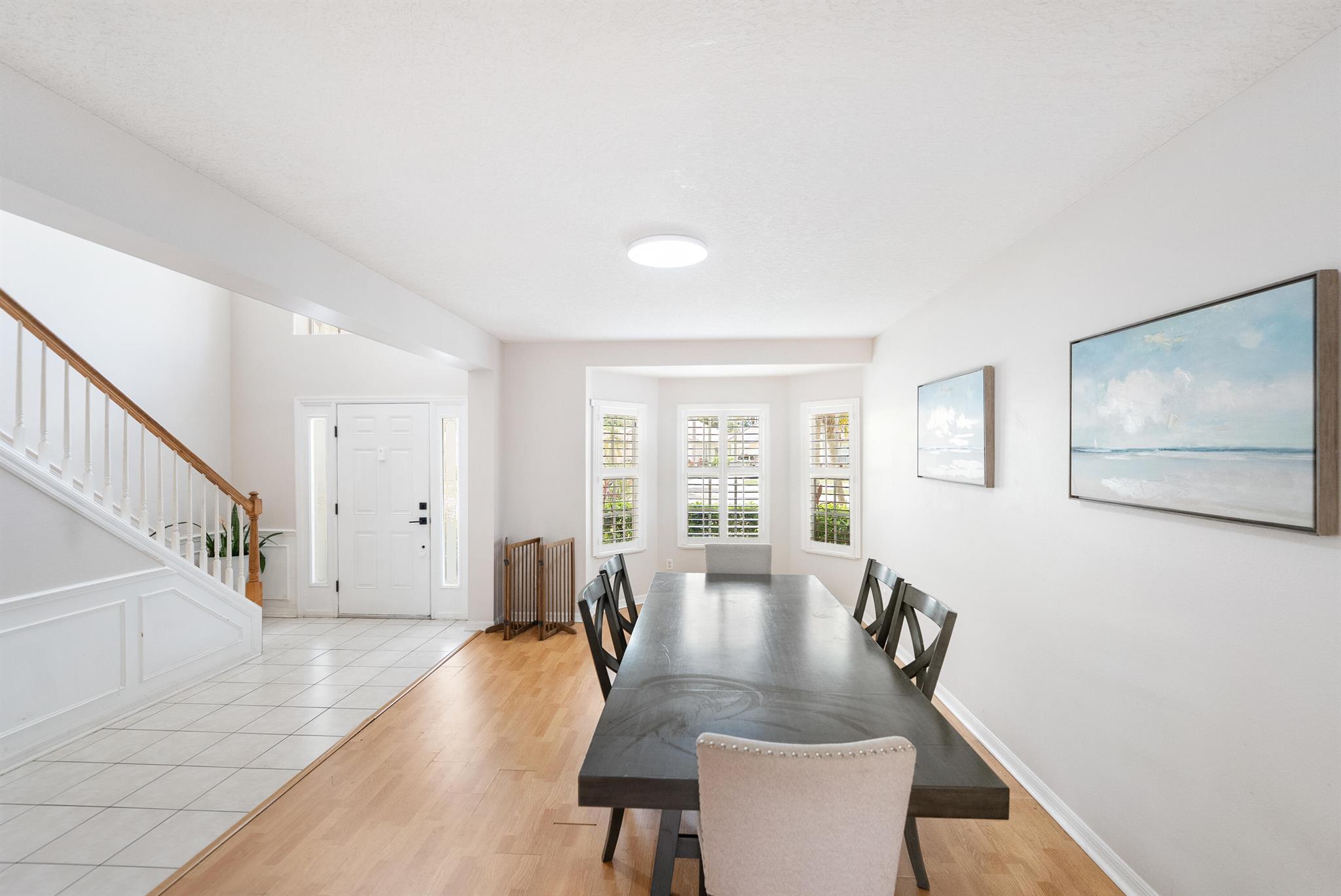 566 SW Saint Martins Cove