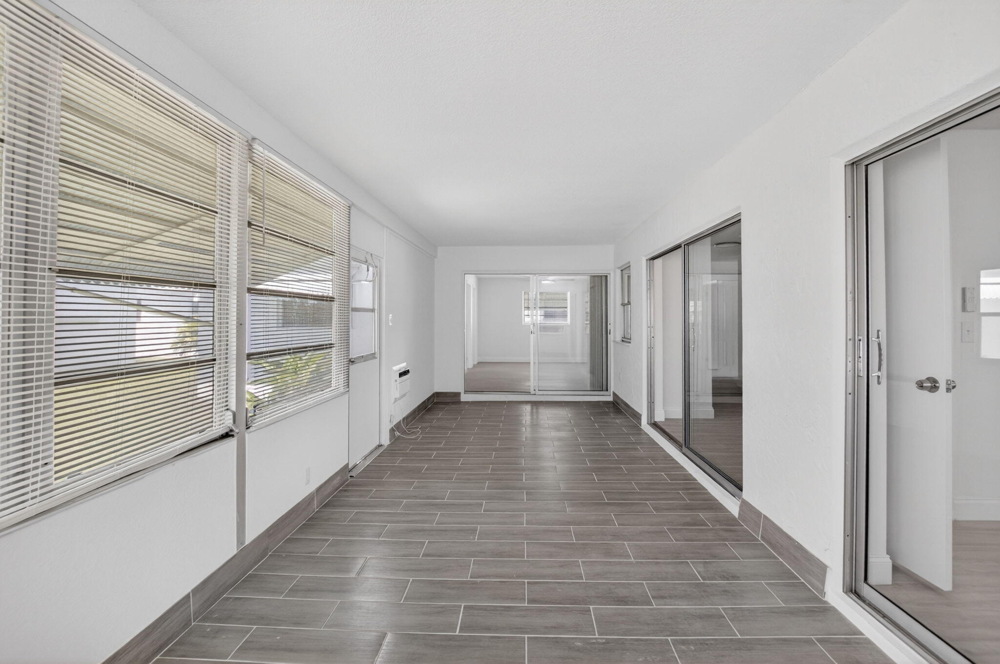 PALM BEACH LEISUREVILLE SEC 9 - Residential