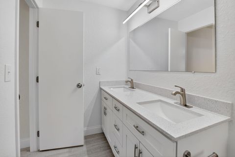 Tiny photo for 703 SW 18th Street, Boynton Beach, FL 33426 (MLS # B26021849)