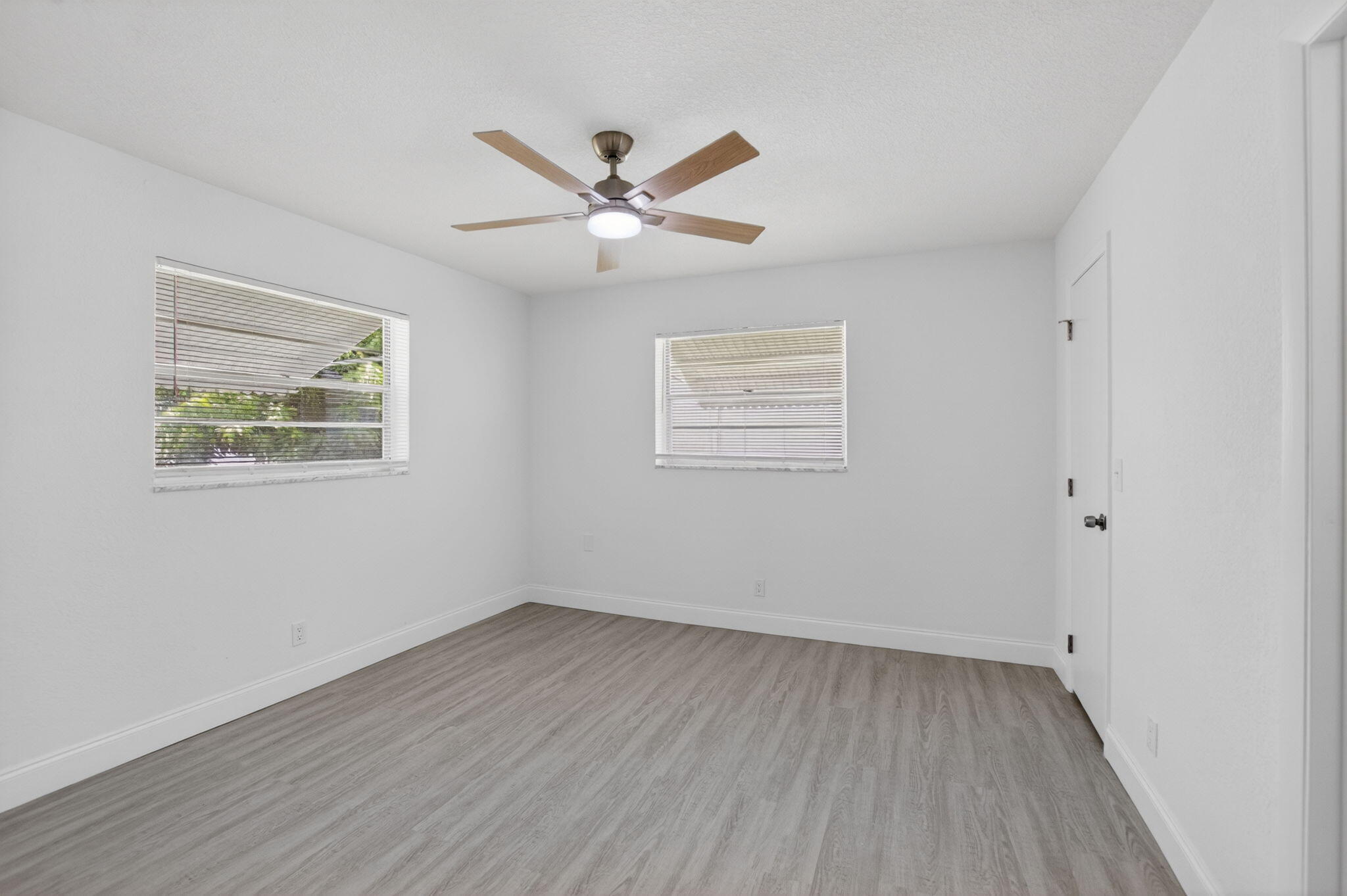 PALM BEACH LEISUREVILLE SEC 9 - Residential