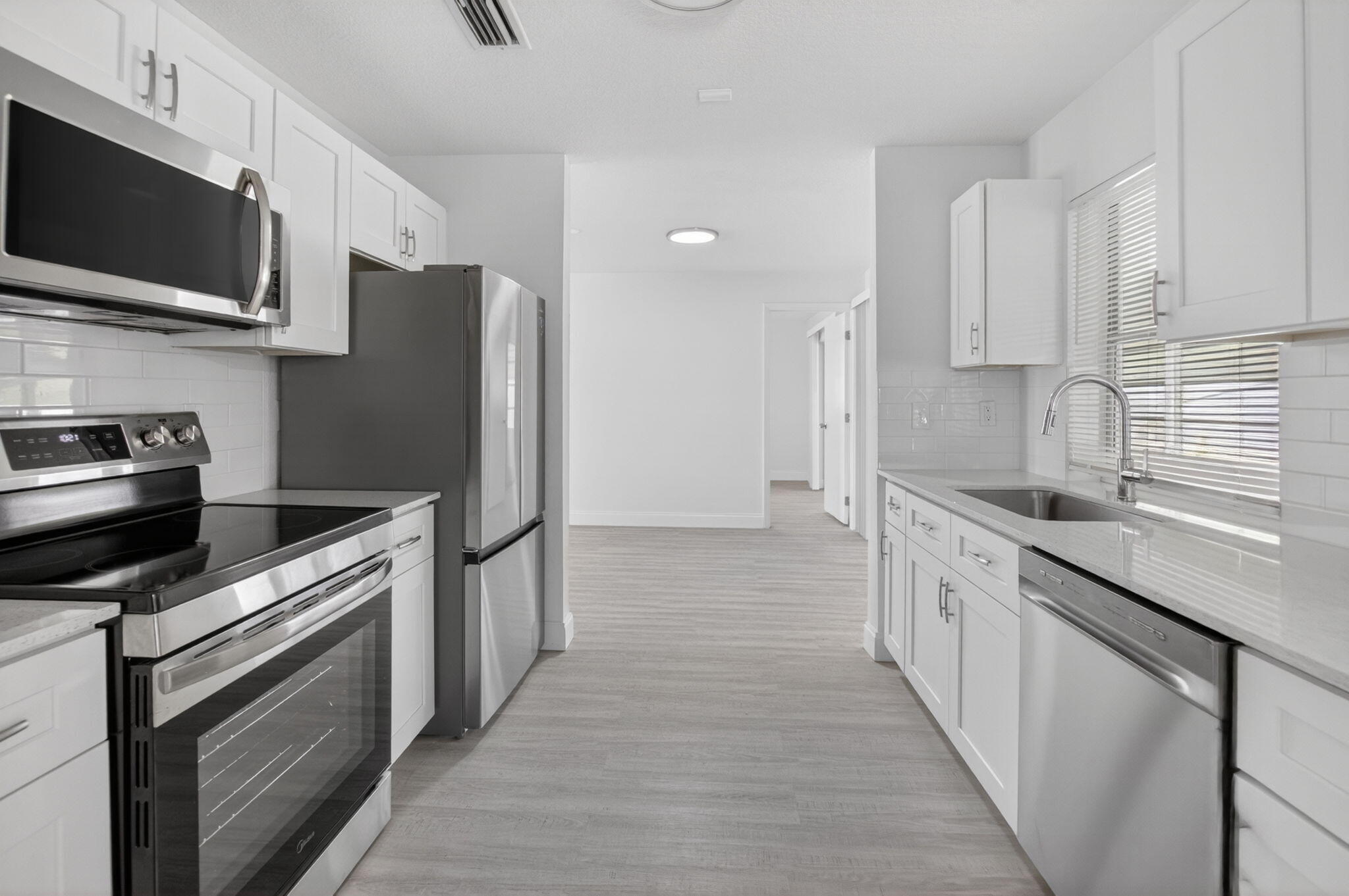 PALM BEACH LEISUREVILLE SEC 9 - Residential