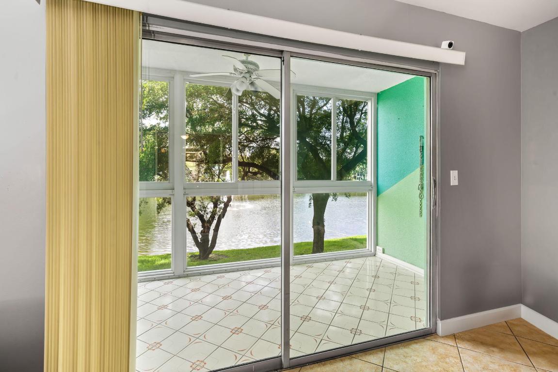 ANDROS VILLAGE E CONDO - Residential