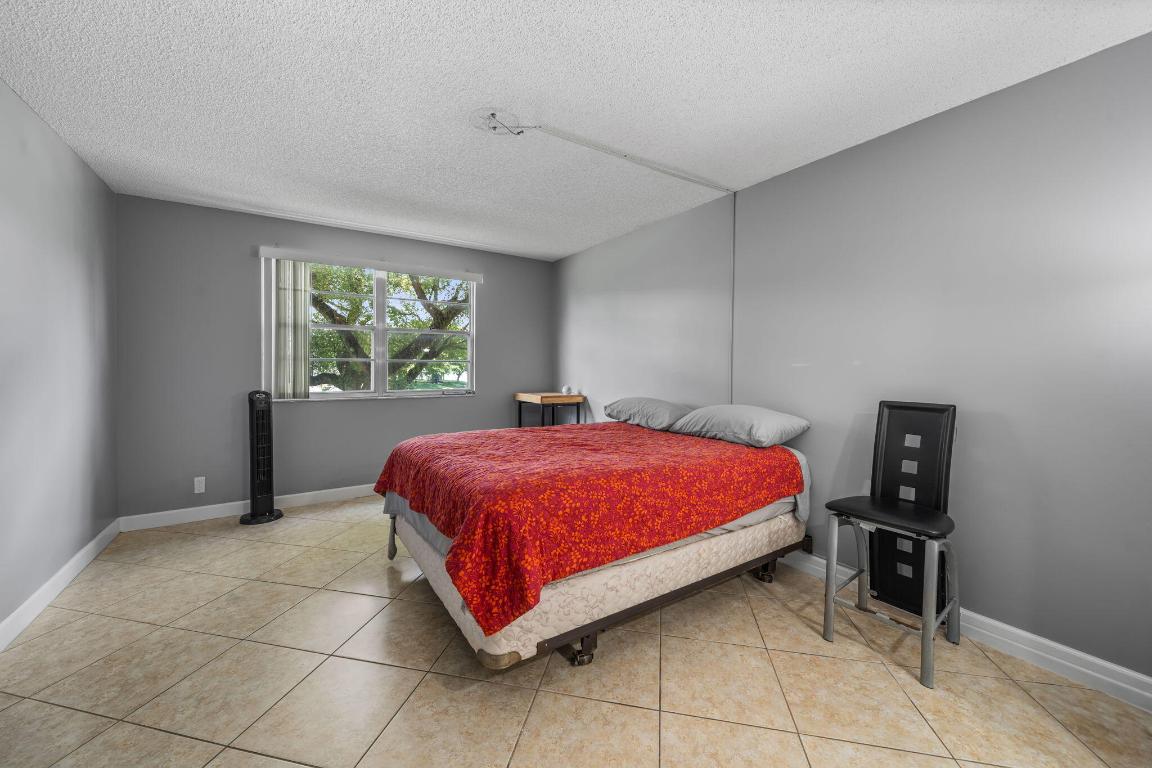 ANDROS VILLAGE E CONDO - Residential