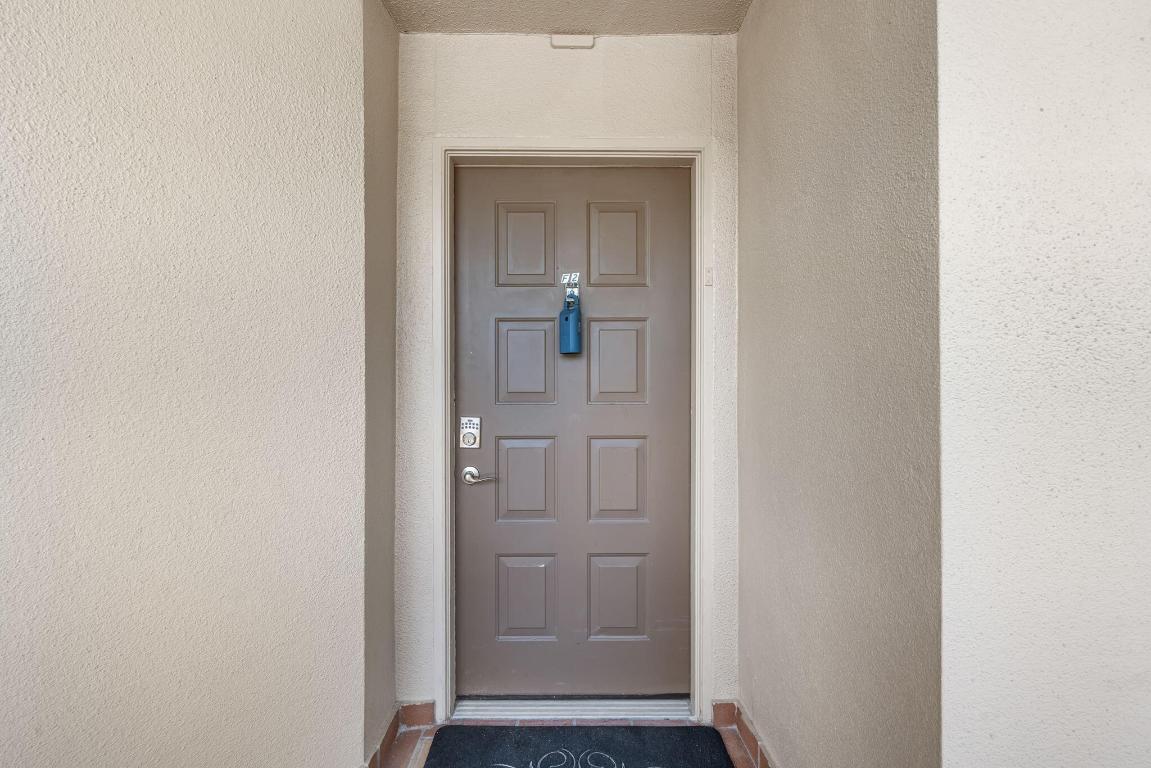 ANDROS VILLAGE E CONDO - Residential