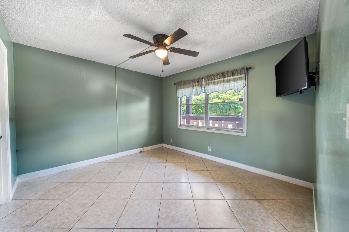 ANDROS VILLAGE E CONDO - Residential